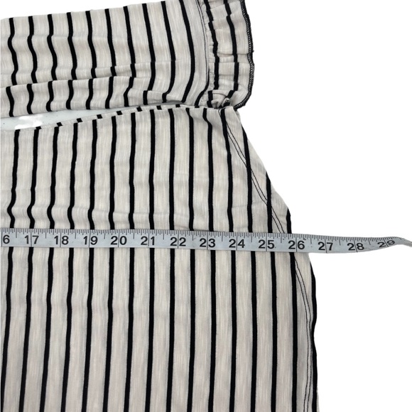 Maurices Striped Shirt Ruffle Cuffs Black White Size Large - Picture 7 of 10